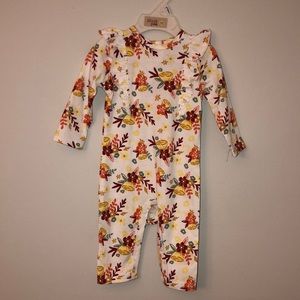 NWOT baby girls floral outfit